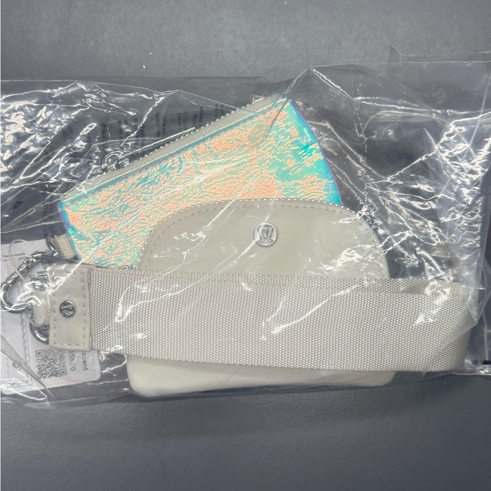 Lululemon Dual Pouch Wristlet Iridescent & Bone O/S NWT - Picture 2 of 4
